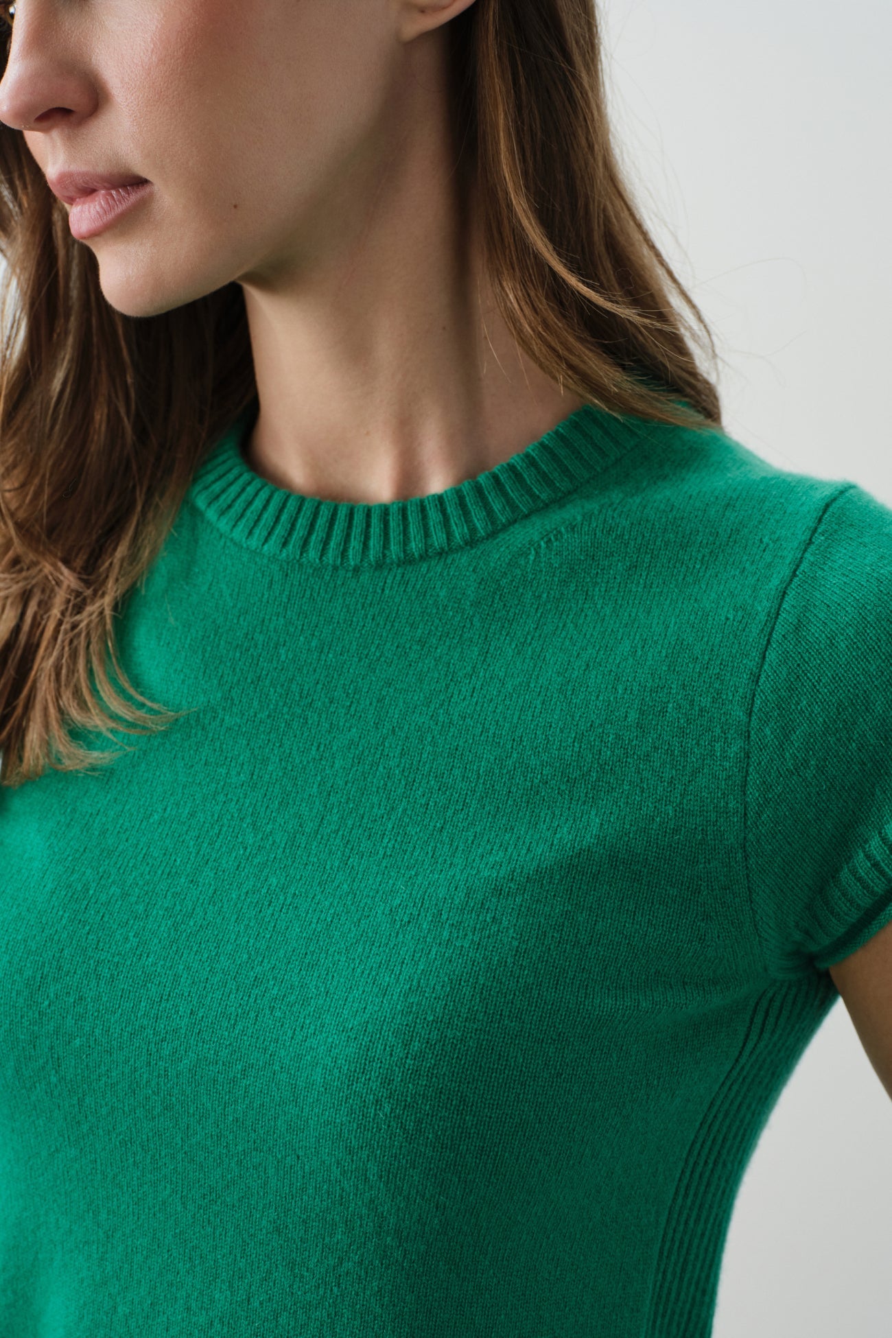 DONNA CAP SLEEVE CASHMERE CREWNECK