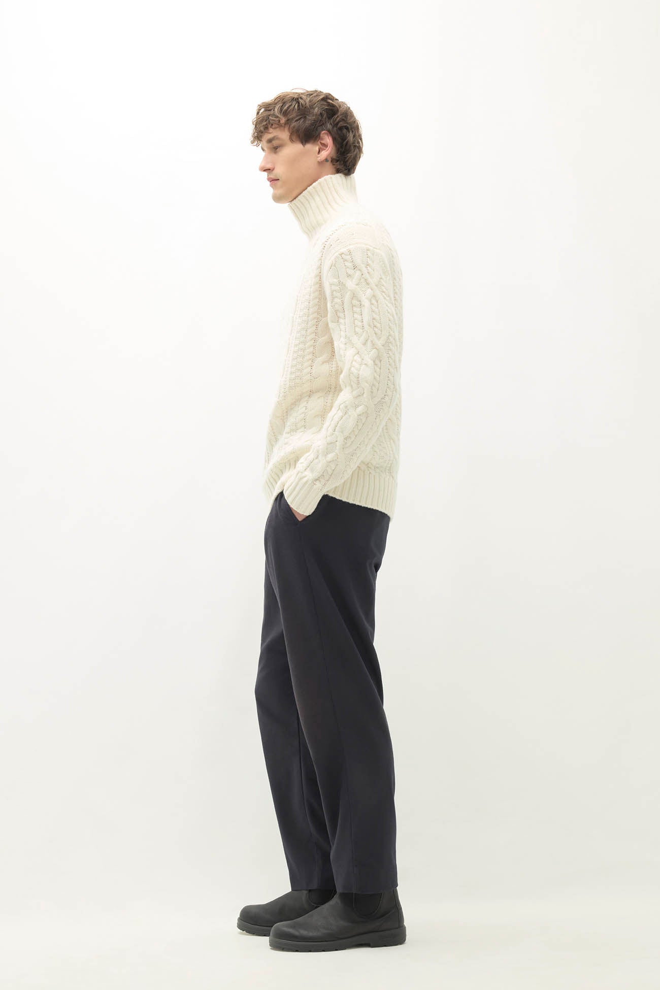 HENRY TURTLENECK CASHMERE SWEATER