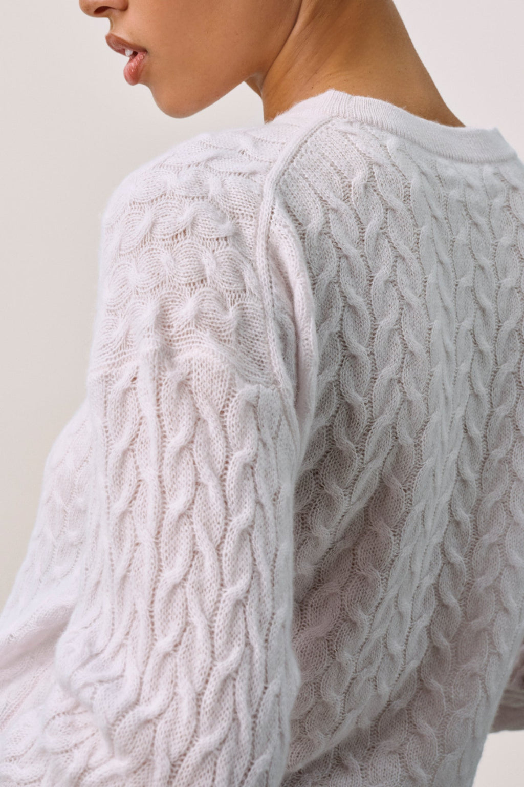 CHRISSY CROPPED CABLE KNIT SWEATER