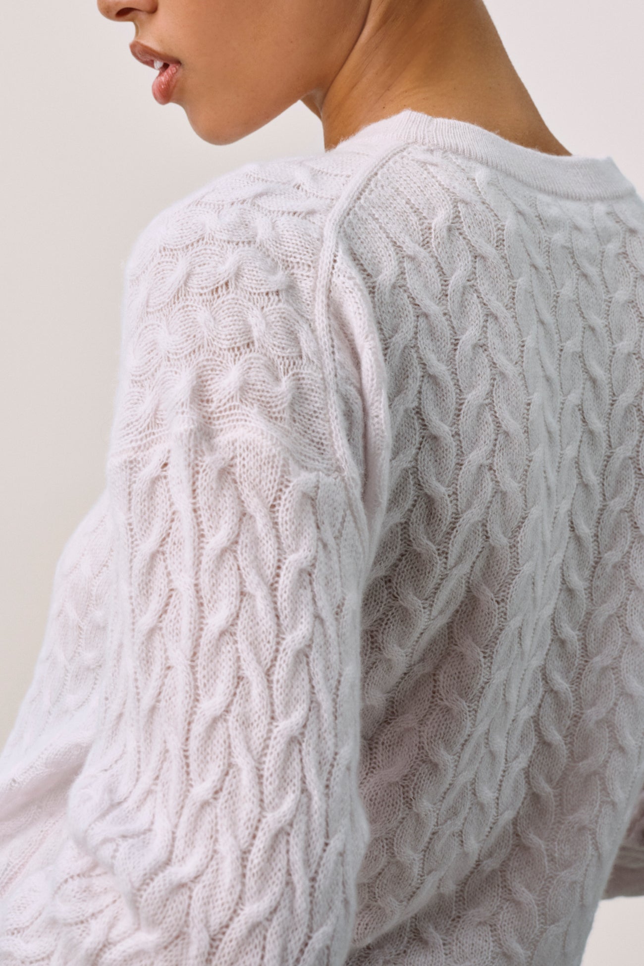 CHRISSY CROPPED CABLE KNIT SWEATER