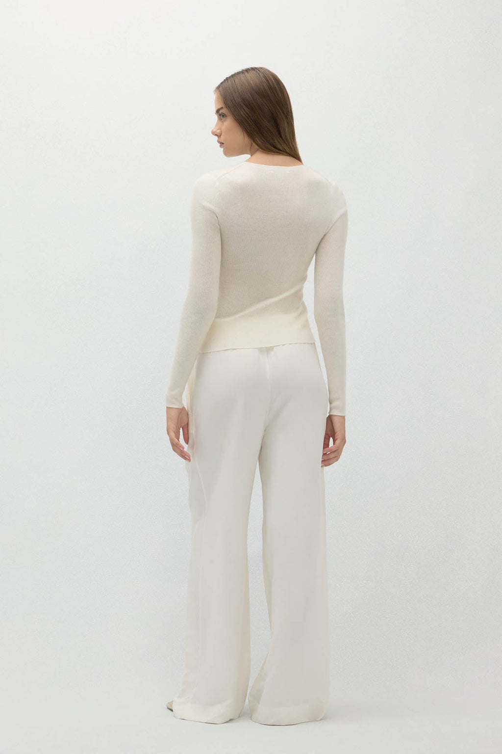 AMBER CASHMERE CREWNECK